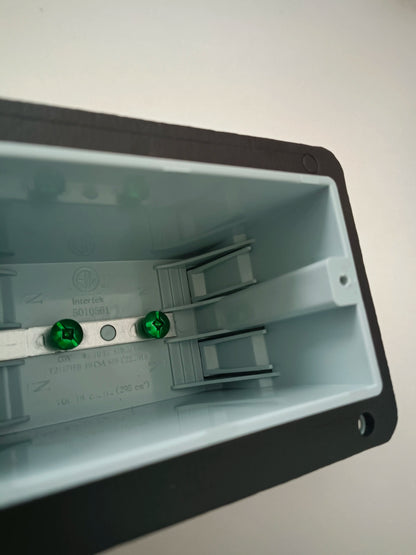 Boîte pour dispositif double étanche à la vapeur SLH-2A