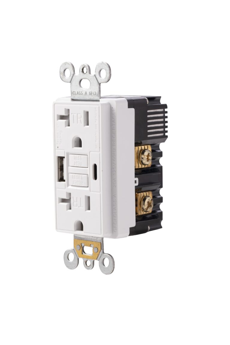 20A GFCI + USB Combo Outlet — Type A+C, Tamper-Resistant, LED Guide Light